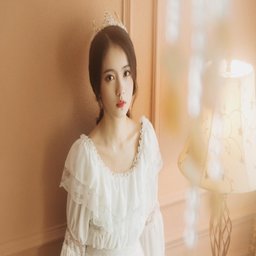 青青草app成人看片入口：解析其功能与未来发展趋势