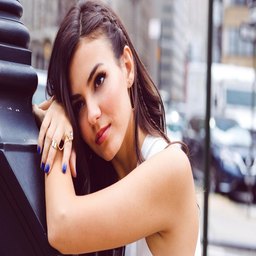 二人房间荷尔蒙爆发：探秘原声美国的秘密
